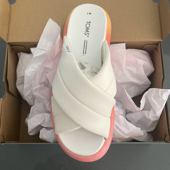 Brand New In Box Toms Crossover Sandal - Picture 2 of 8